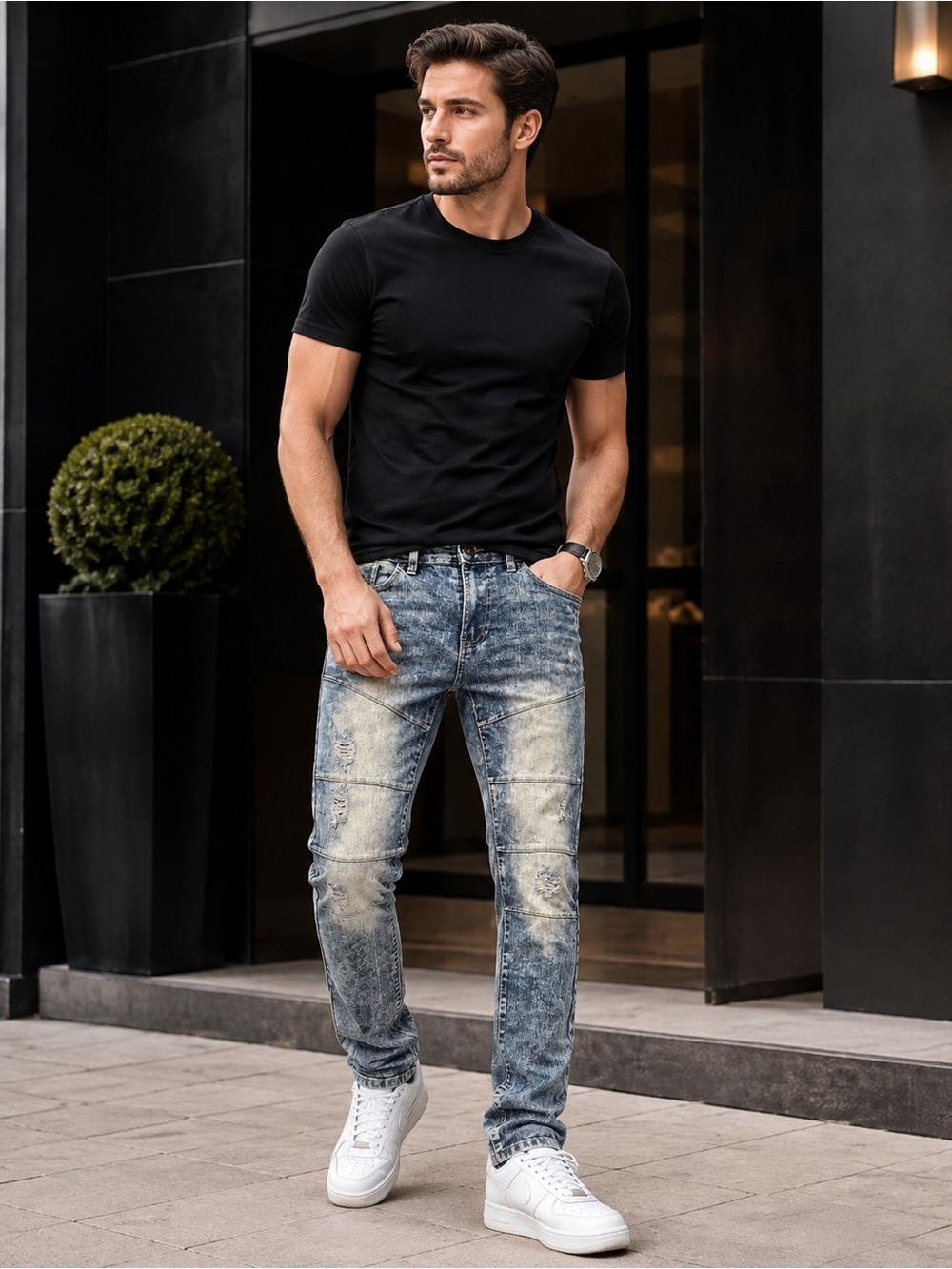Men's Washed Blue Skinny Jeans with Distressed Detailing